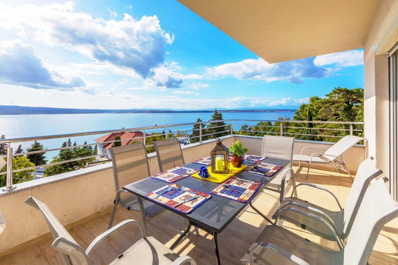 Melanie Apartamento Crikvenica Exterior foto