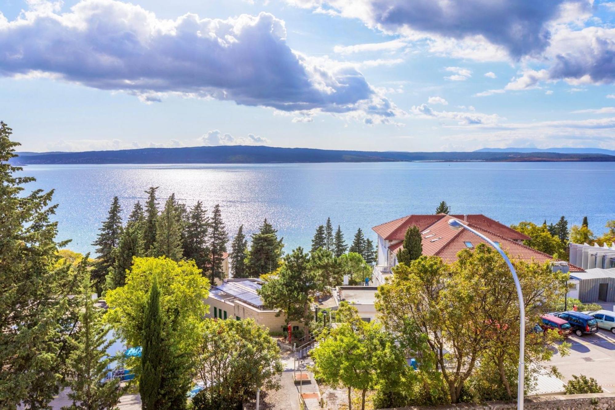 Melanie Apartamento Crikvenica Exterior foto