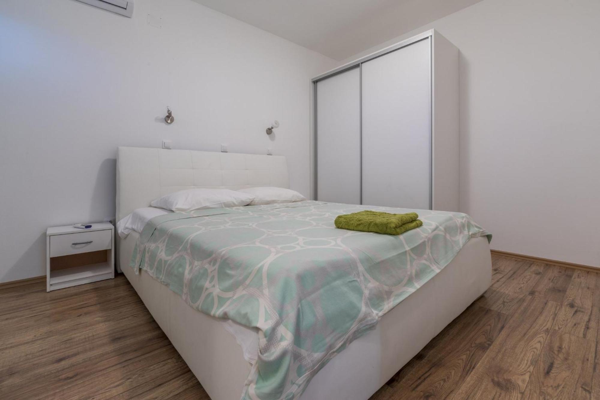 Melanie Apartamento Crikvenica Exterior foto