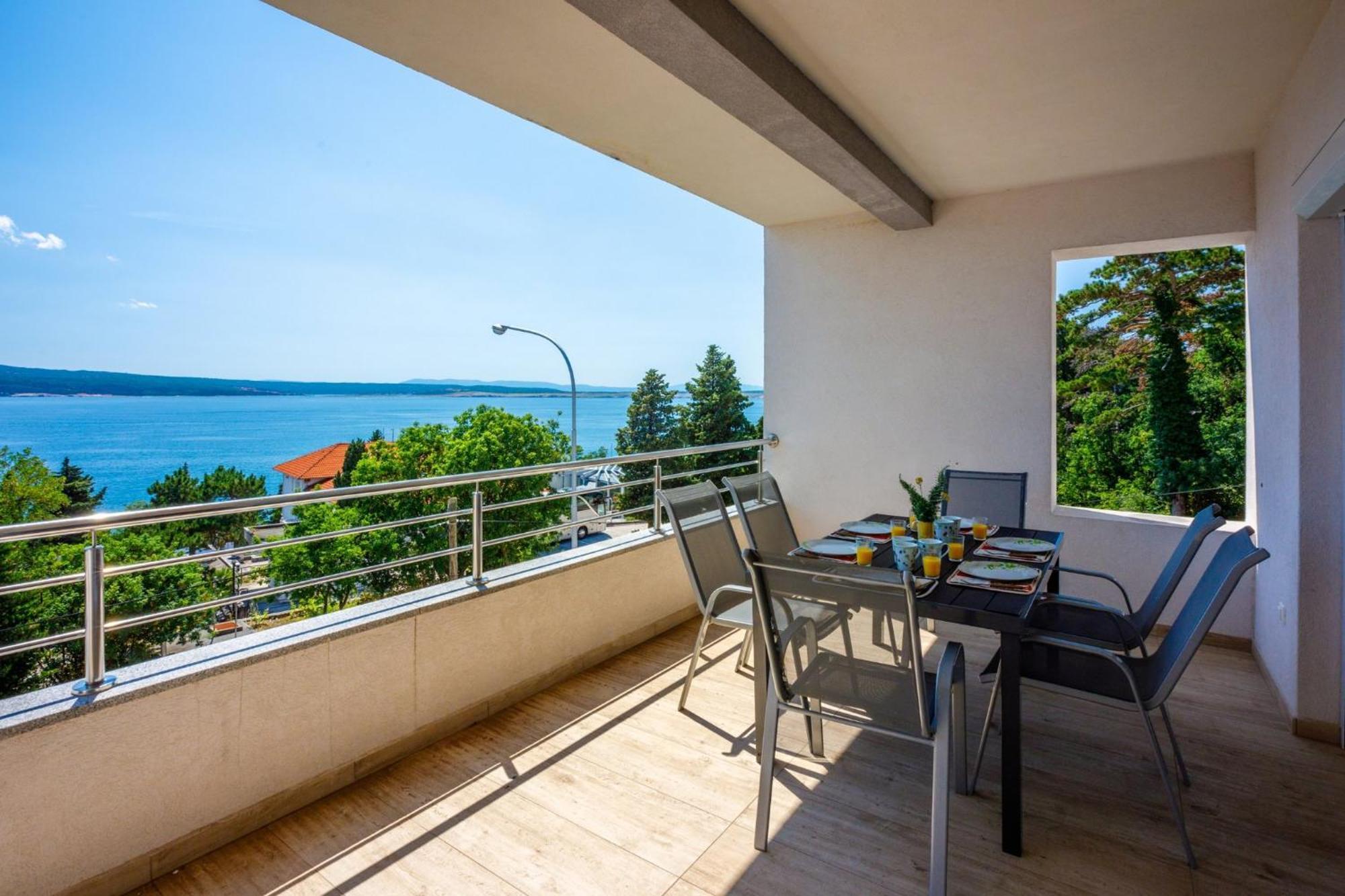 Melanie Apartamento Crikvenica Exterior foto