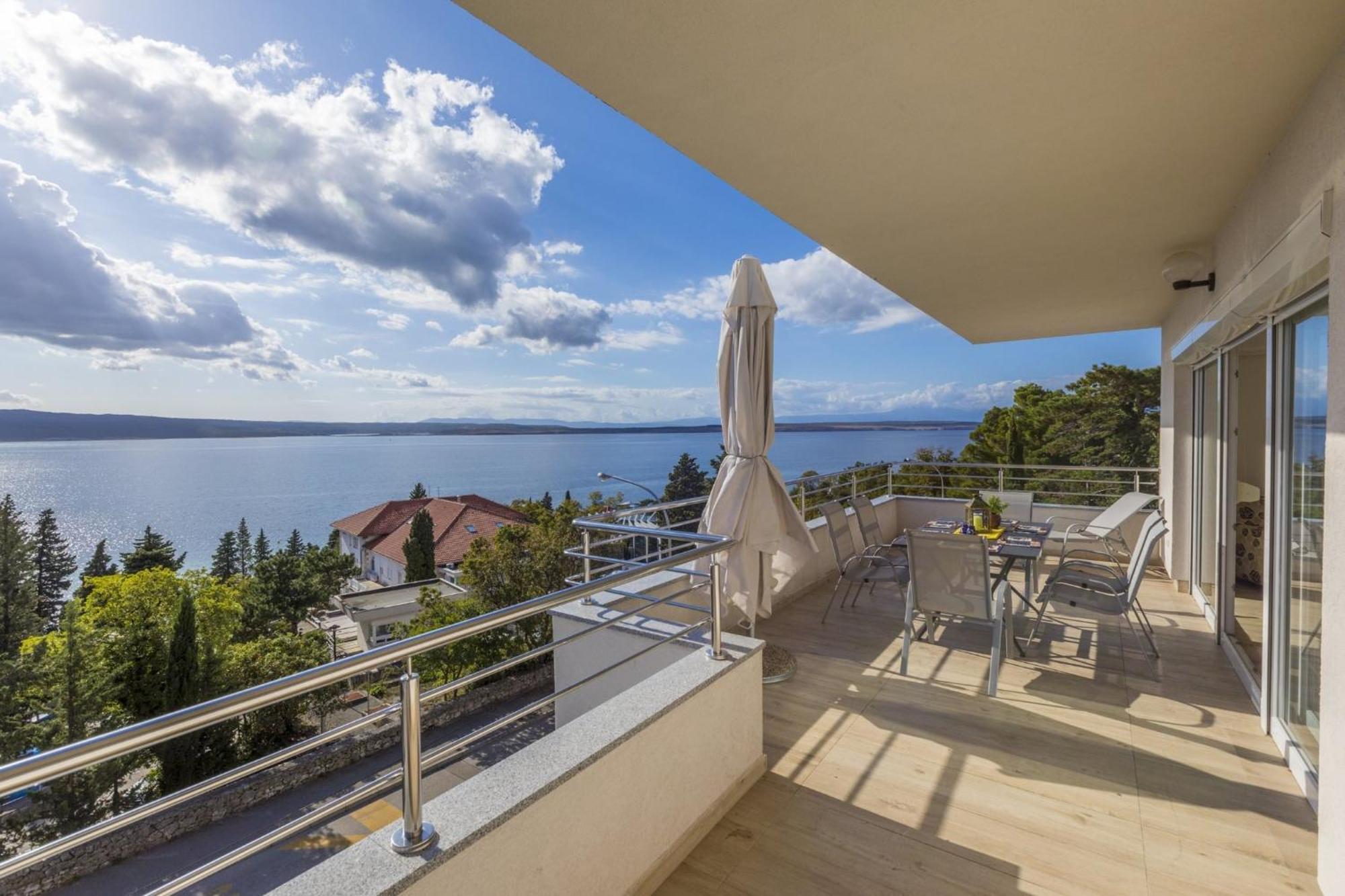 Melanie Apartamento Crikvenica Exterior foto