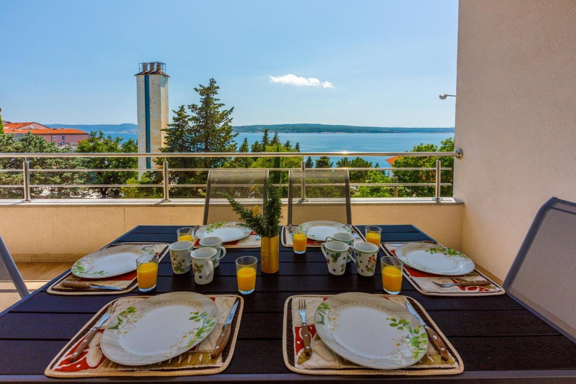Melanie Apartamento Crikvenica Exterior foto