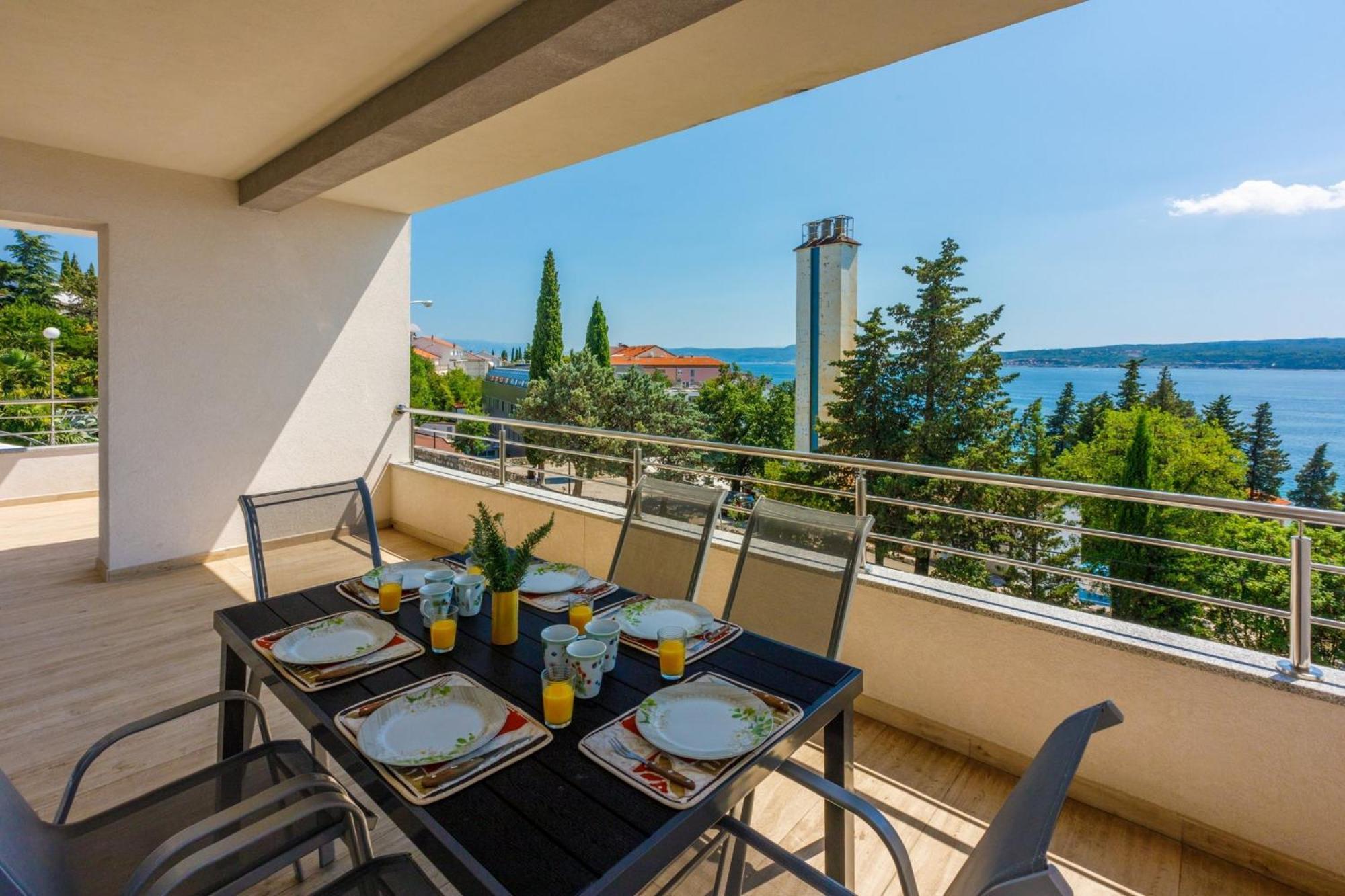 Melanie Apartamento Crikvenica Exterior foto